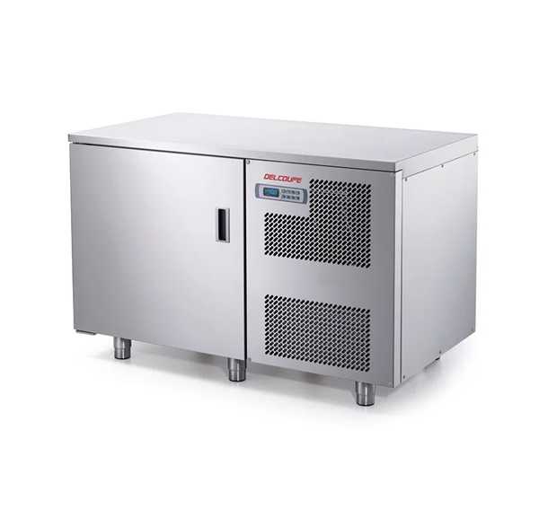 DELCOUPE - Cellule de refroidissement 7 niveaux GN1/1 et 600x400 - M7P