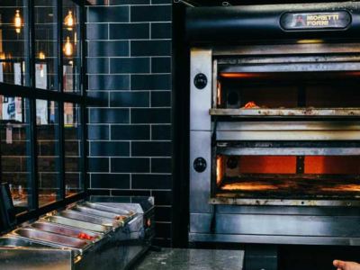 Choisir un four à pizza pro : guide complet pour trouver le modèle idéal
